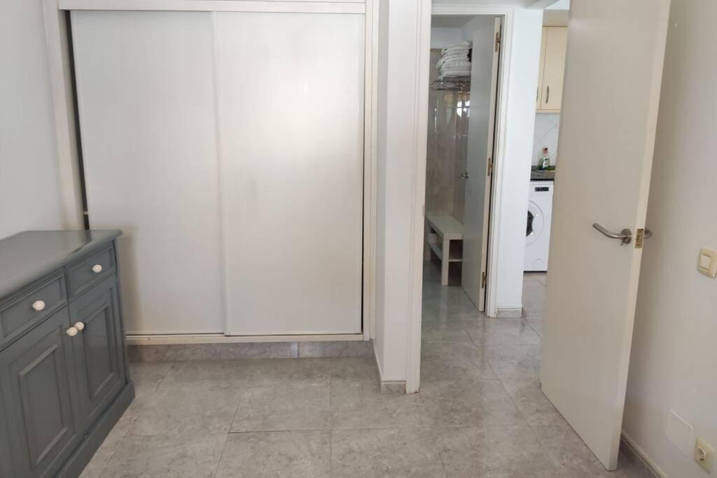 מספאלומס 1 Bedroom Bungalow Next Yumbo Center מראה חיצוני תמונה